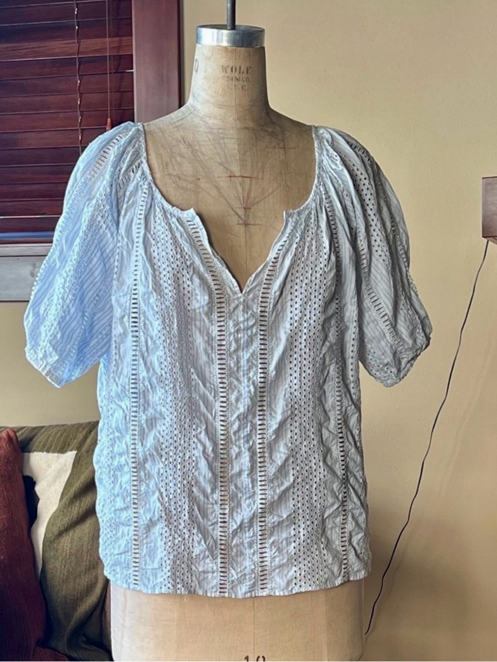 Organic cotton John Patrick peasant top
